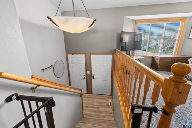 7516 S Bell Cir Circle, Sioux Falls, SD 57108