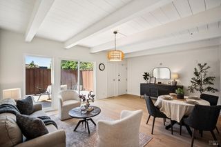 1542 Center Rd #96, Novato, CA 94947