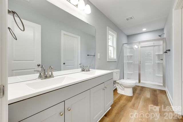 500 Dawn Circle A, Charlotte, NC 28213