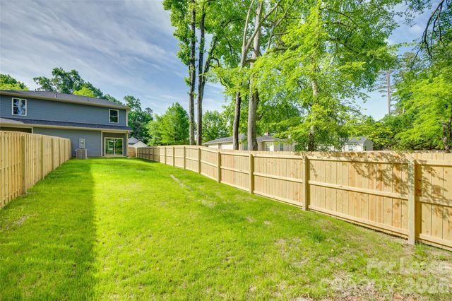 500 Dawn Circle A, Charlotte, NC 28213
