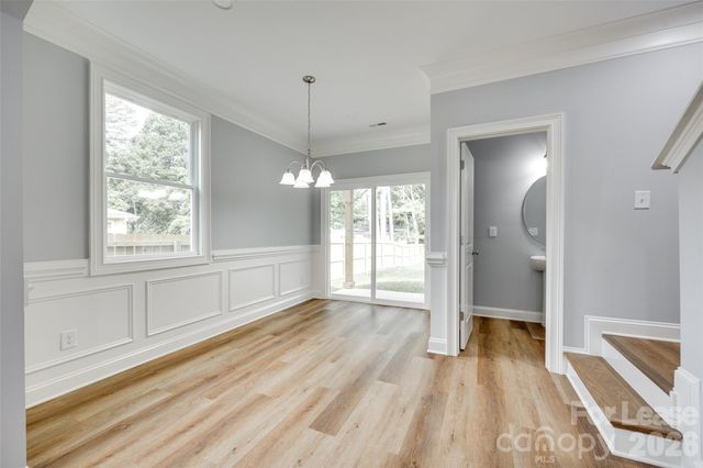 500 Dawn Circle A, Charlotte, NC 28213
