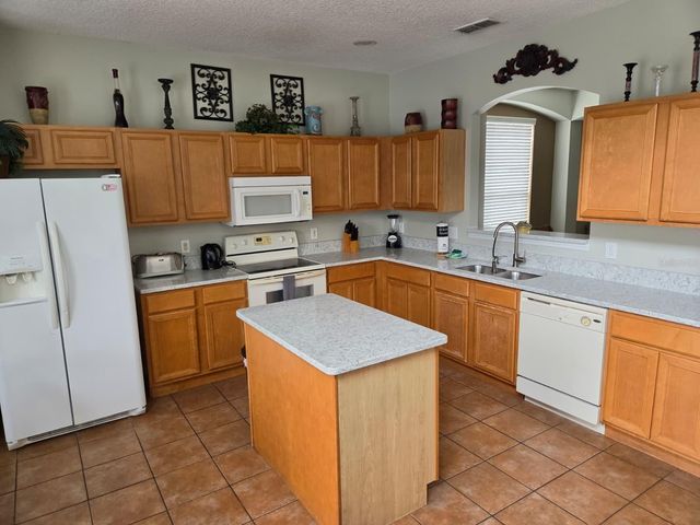 256 SEVILLA AVENUE, Davenport, FL 33897