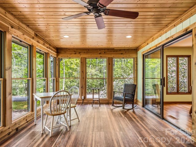 348 Surrey Lane, Brevard, NC 28712