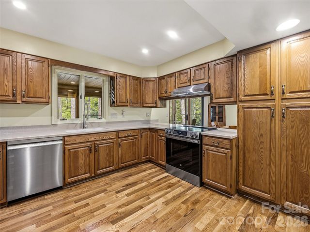 348 Surrey Lane, Brevard, NC 28712