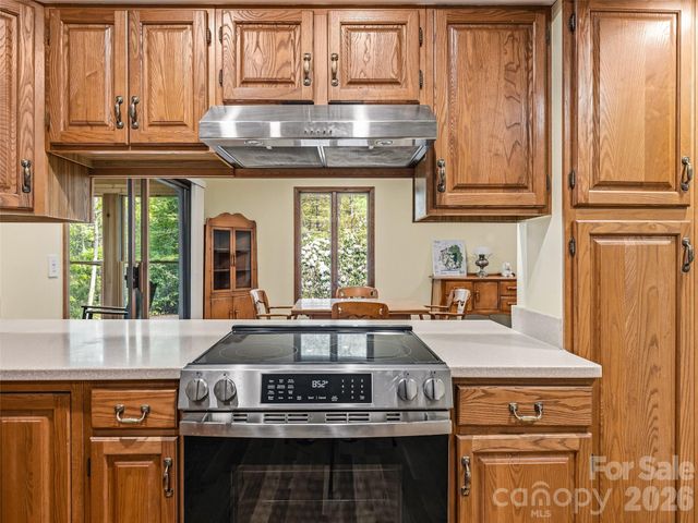348 Surrey Lane, Brevard, NC 28712