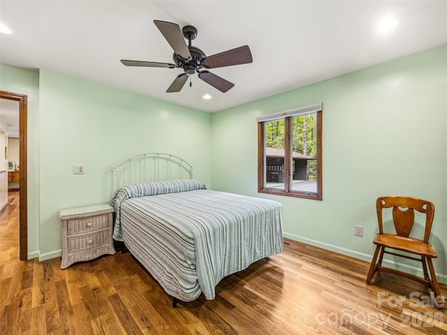 348 Surrey Lane, Brevard, NC 28712