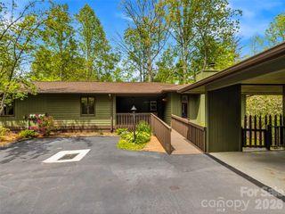 348 Surrey Lane, Brevard, NC 28712