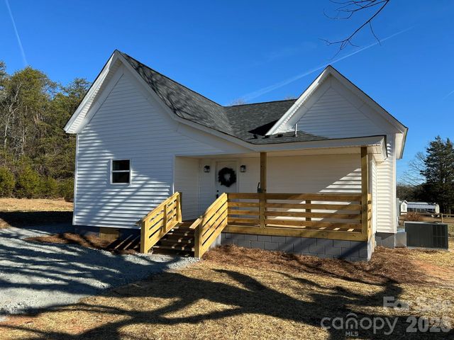 464 Hamrick Road, Mooresboro, NC 28114