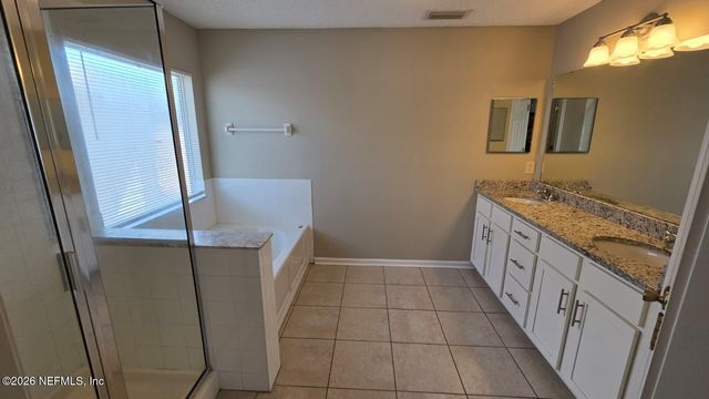 1656 HAWKINS COVE Drive E, Jacksonville, FL 32246