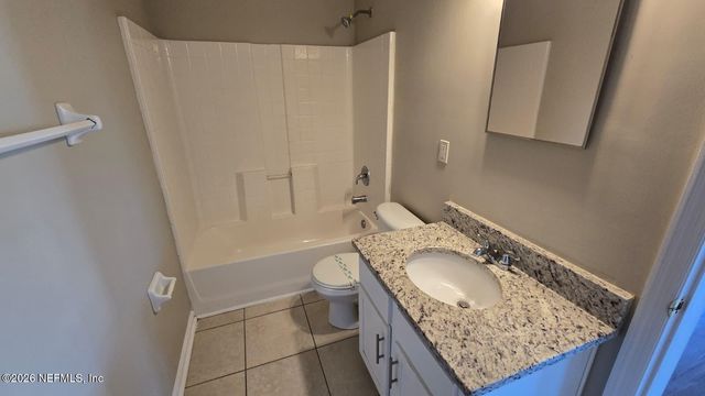 1656 HAWKINS COVE Drive E, Jacksonville, FL 32246