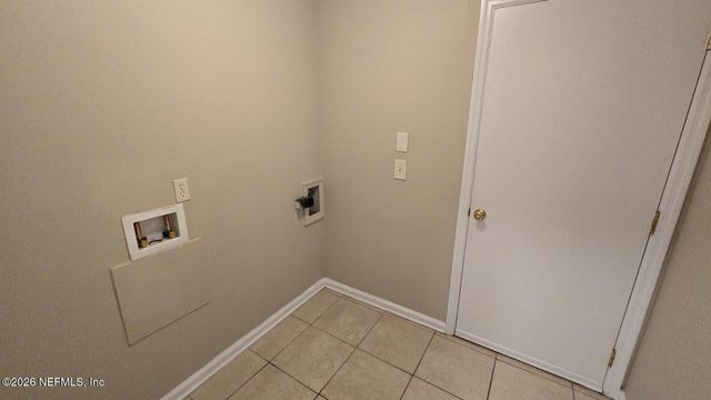 1656 HAWKINS COVE Drive E, Jacksonville, FL 32246