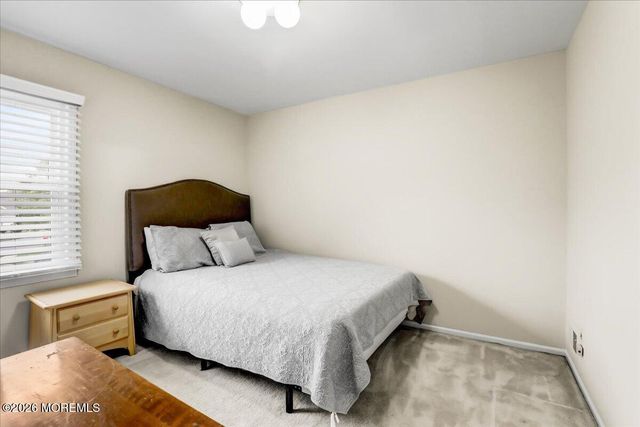 29 Nashua Drive, Marlboro, NJ 07746