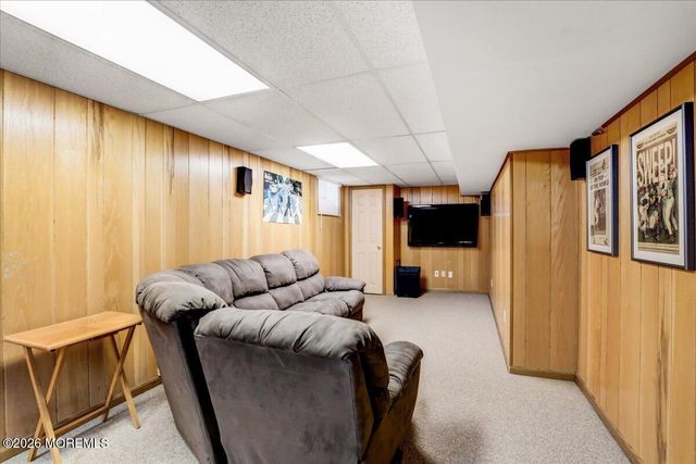 29 Nashua Drive, Marlboro, NJ 07746