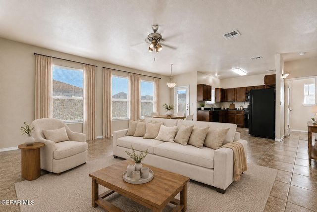 5803 REDSTONE PASS Court, El Paso, TX 79934