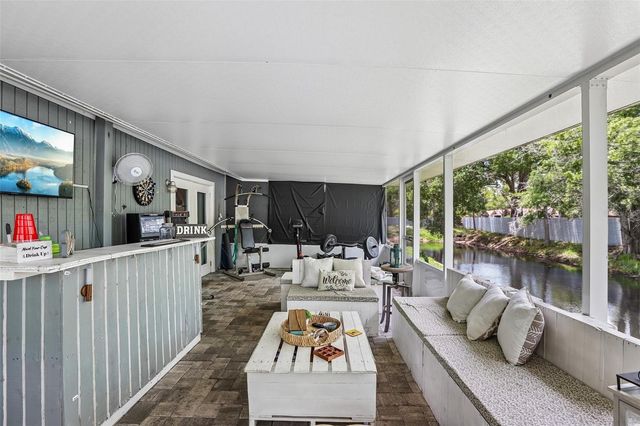 4001 BAINWOOD COURT, Tampa, FL 33614