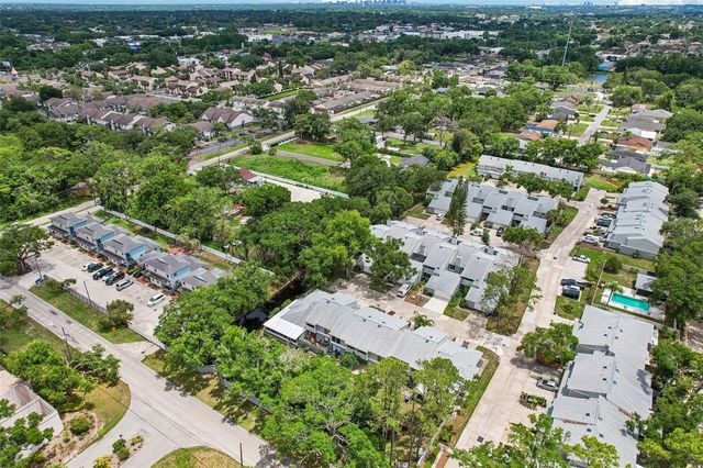 4001 BAINWOOD COURT, Tampa, FL 33614