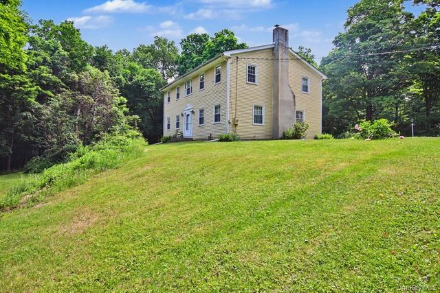 72 Egbertson Road, Campbell Hall, NY 10916