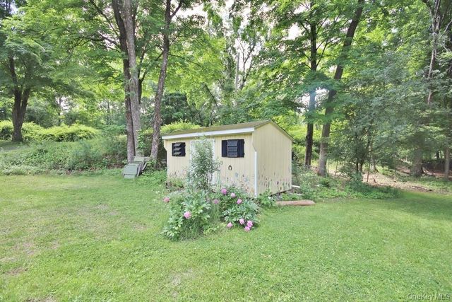 72 Egbertson Road, Campbell Hall, NY 10916