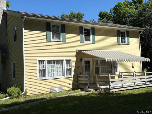 72 Egbertson Road, Campbell Hall, NY 10916