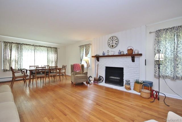 72 Egbertson Road, Campbell Hall, NY 10916