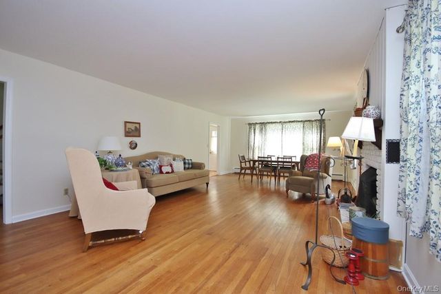 72 Egbertson Road, Campbell Hall, NY 10916