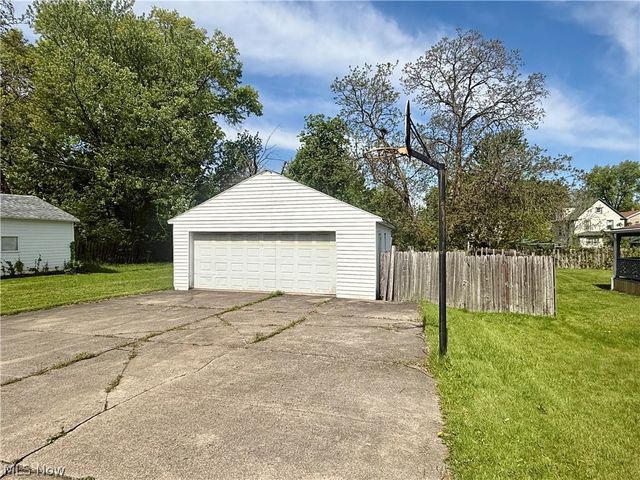 1056 Homewood, Warren, OH 44483