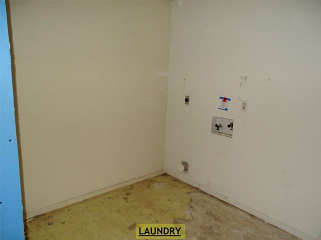 908 Brookside Street, Sweetwater, TX 79556