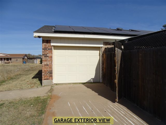 908 Brookside Street, Sweetwater, TX 79556