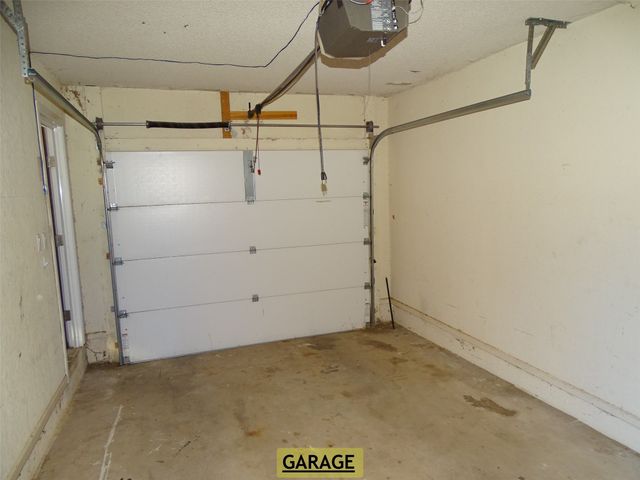 908 Brookside Street, Sweetwater, TX 79556