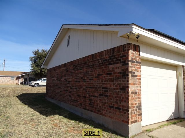 908 Brookside Street, Sweetwater, TX 79556