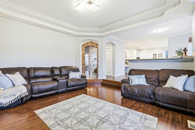 5620 W Dradie St, Pasco, WA 99301