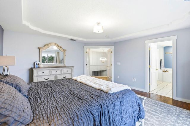 5620 W Dradie St, Pasco, WA 99301