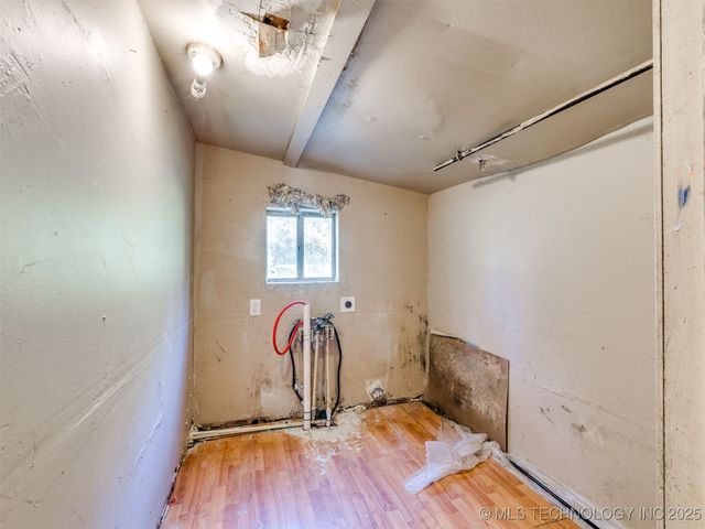 402 S Guthrie Avenue, Coweta, OK 74429