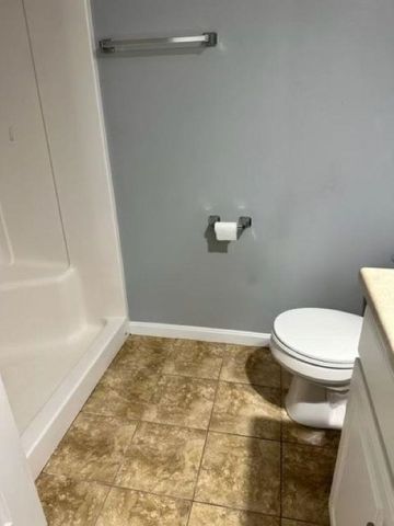 43 Cranberry Way, Manchester, NH 03109