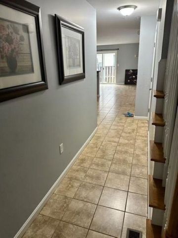 43 Cranberry Way, Manchester, NH 03109