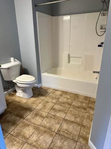 43 Cranberry Way, Manchester, NH 03109