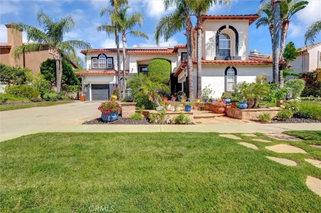 216 High Meadow, Simi Valley, CA 93065