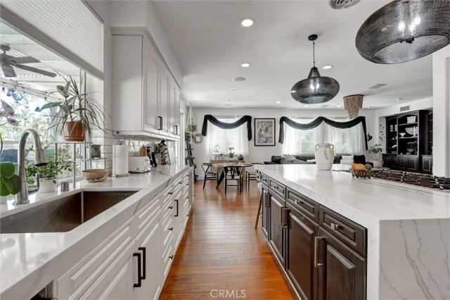 216 High Meadow, Simi Valley, CA 93065