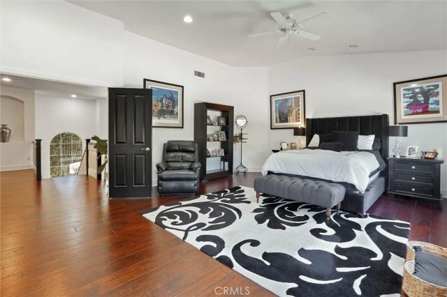 216 High Meadow, Simi Valley, CA 93065