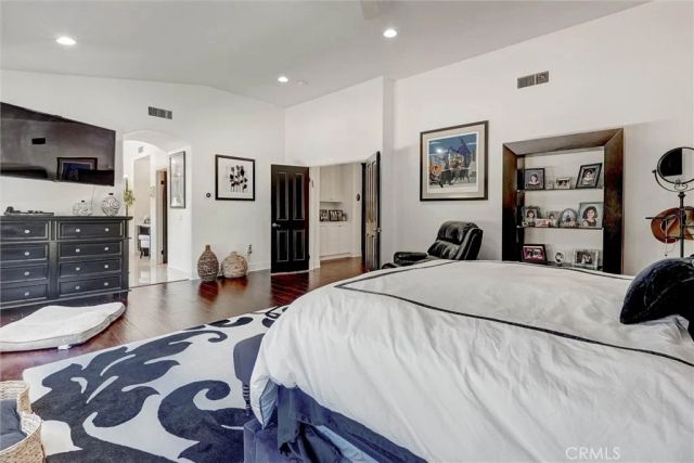 216 High Meadow, Simi Valley, CA 93065