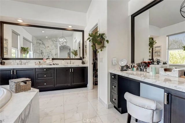 216 High Meadow, Simi Valley, CA 93065
