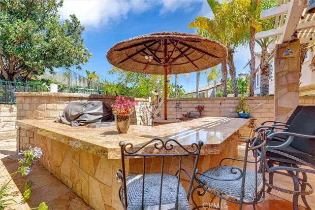 216 High Meadow, Simi Valley, CA 93065