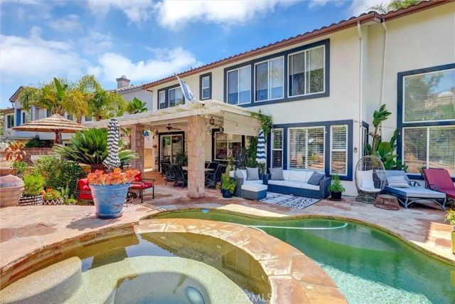 216 High Meadow, Simi Valley, CA 93065