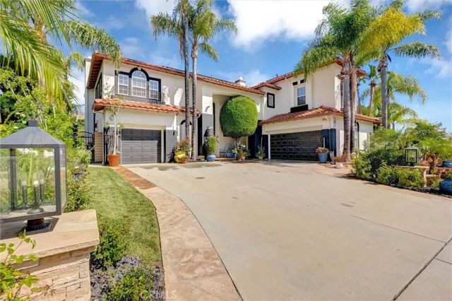 216 High Meadow, Simi Valley, CA 93065