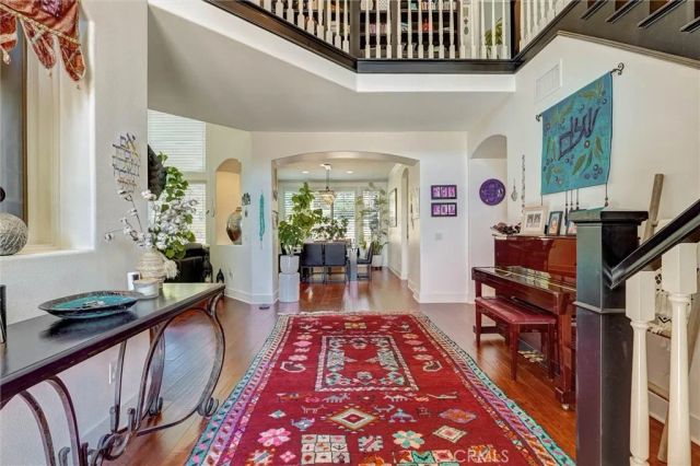 216 High Meadow, Simi Valley, CA 93065