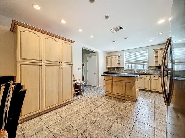 1518 DAWN HEIGHTS DRIVE, Lakeland, FL 33801