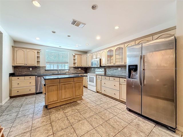 1518 DAWN HEIGHTS DRIVE, Lakeland, FL 33801