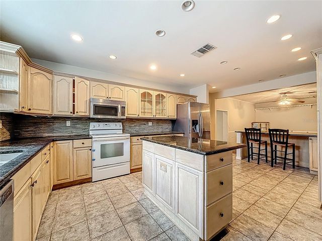 1518 DAWN HEIGHTS DRIVE, Lakeland, FL 33801