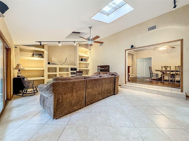 1518 DAWN HEIGHTS DRIVE, Lakeland, FL 33801