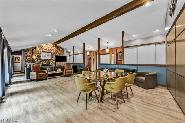 21903 Meadows Edge Lane, Strongsville, OH 44149